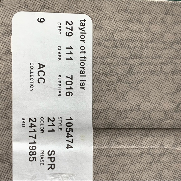 NEW Maurices Taylor laser cut bootie - Picture 8 of 8